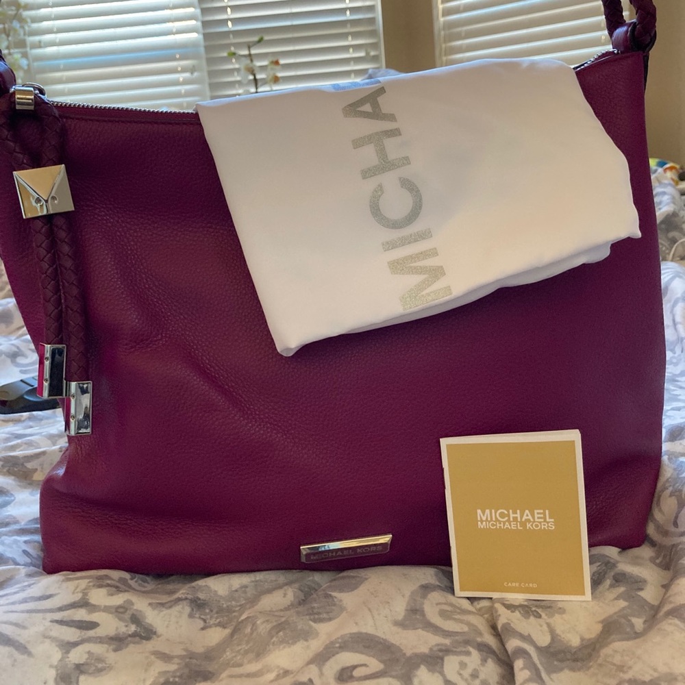 BNWT MK Purse!